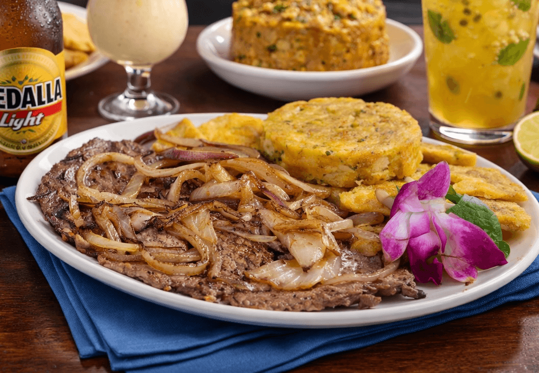 Bistec Encebollado